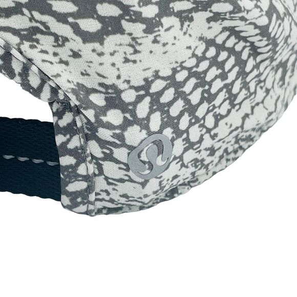 Lululemon Baller Hat Run in Swerve Vapor Metal Grey One Size - Picture 6 of 8